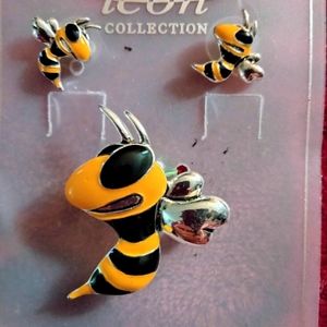 Yellow jackets pierced earrings and broach set. New without tags